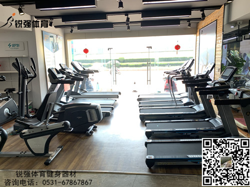 米兰体育官方网站体育旗舰店的跑步机和椭圆机