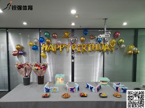 米兰体育官方网站体育为在第一季度过生日的员工送上生日祝福