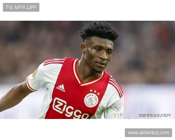 库杜斯：从北西兰新星到阿贾克斯王牌的生涯阶段复盘